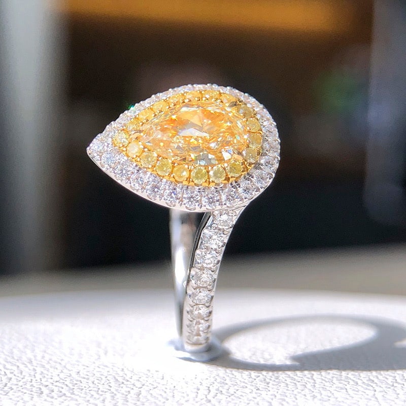 14k Gold 1.00 Ct Natural Yellow Diamond & Diamond Ring - 2