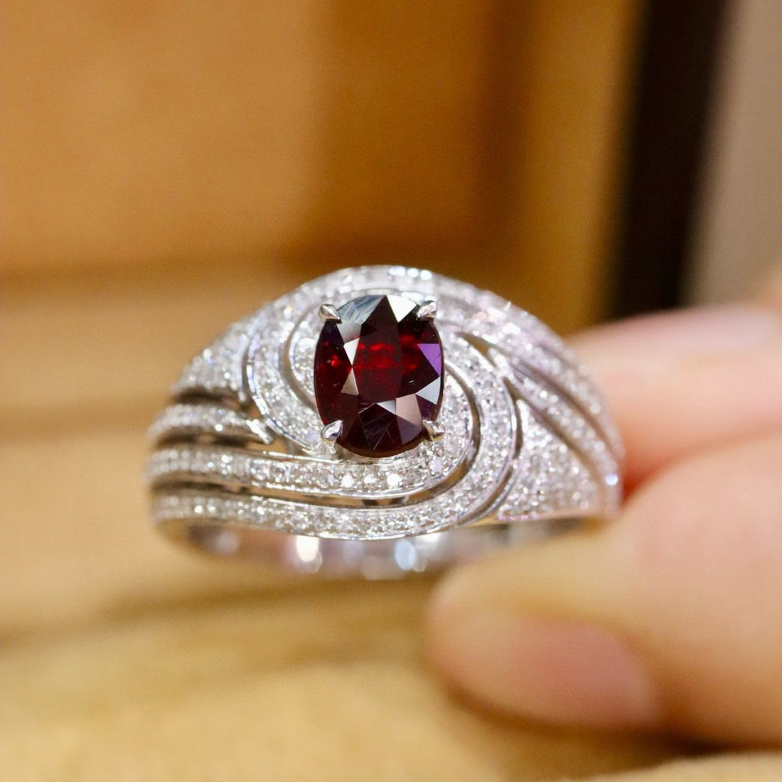 14k Gold 1.56 Ctw Natural Ruby & Diamond Ring: Ref:231020293 // gold content:14k gold // ring size:7. 25us // // main gemstone:ruby // shape:oval // carat weight:1. 02ct // color:pigeonblood red // treatment:natural // // adjacent gemstone 2 :