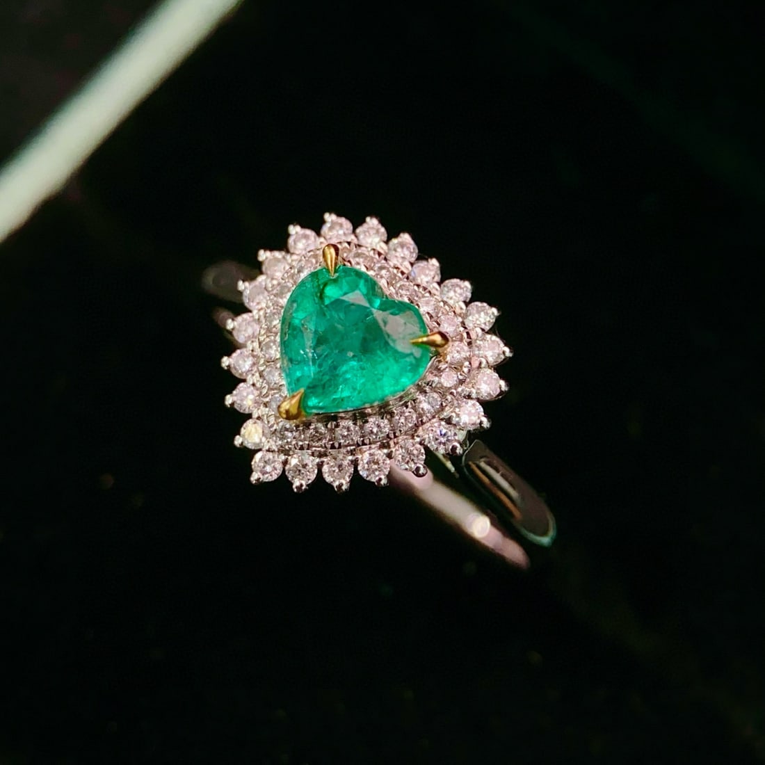 14k Gold 1.08 Ctw Natural Emerald & Diamond Ring - 2