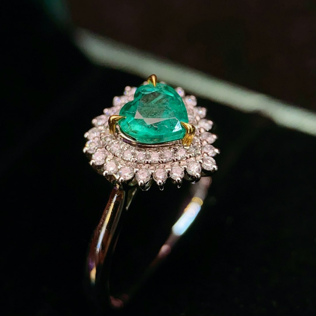 14k Gold 1.08 Ctw Natural Emerald & Diamond Ring - 4