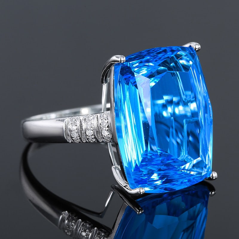 14k Gold 15.5 Ct Natural Topaz & Diamond Ring - 3