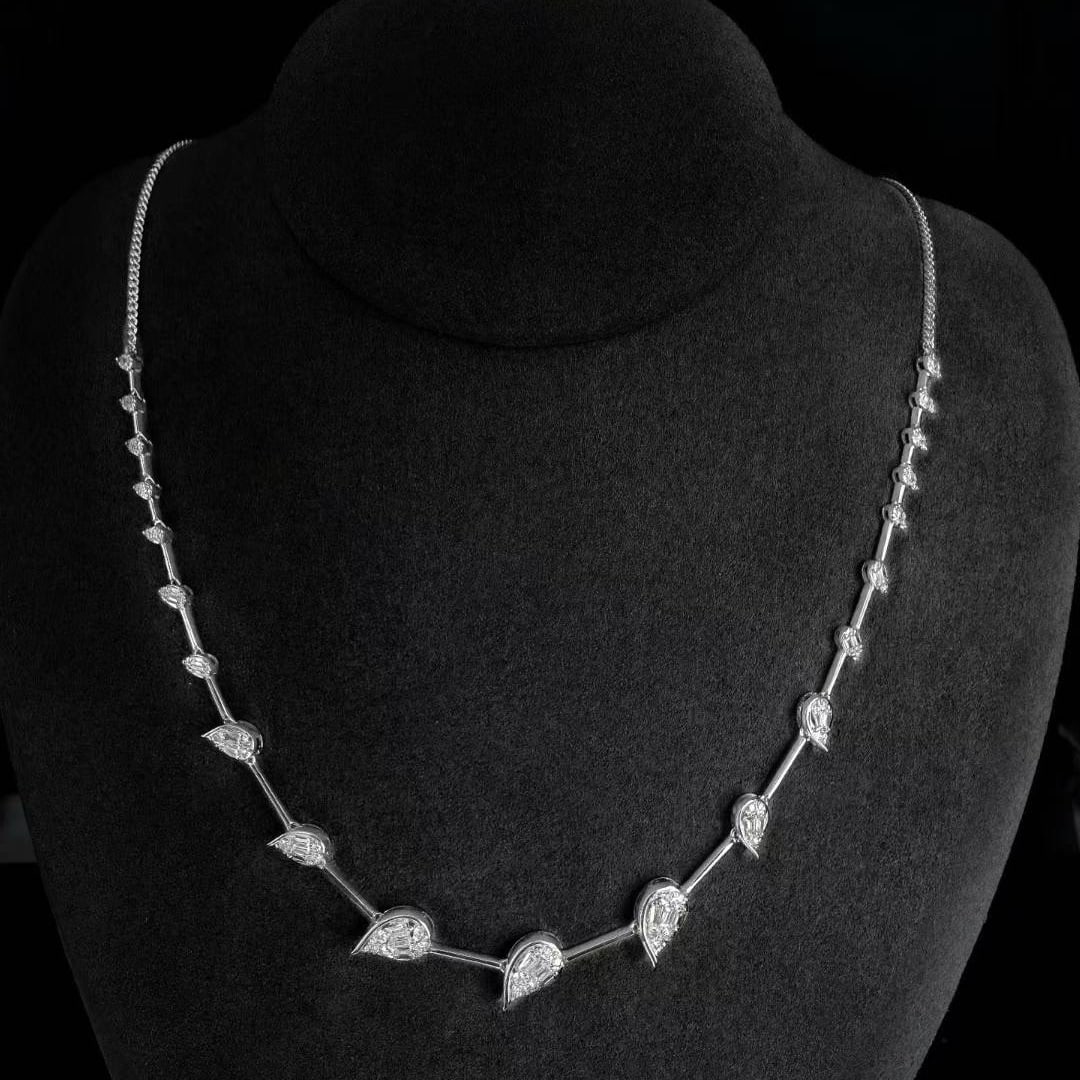 14k Gold 1.08 Ct Natural H Diamond Necklace: Ref:231020307 // gold content:14k gold // main gemstone:diamond // shape:multiply // carat weight:1. 08ct // clarity grade:vs-si // color:h // treatment:natural // Condition: New Low Estimate: 7500 Hi