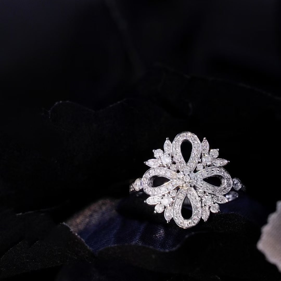 14k Gold 0.6 Ct Natural H Diamond Ring: Ref:231020308 // gold content:14k gold // ring size:7. 25us // // main gemstone:diamond // shape:round // carat weight:0. 6ct // clarity grade:vs-si // color:h // treatment:natural // cut grade:g //