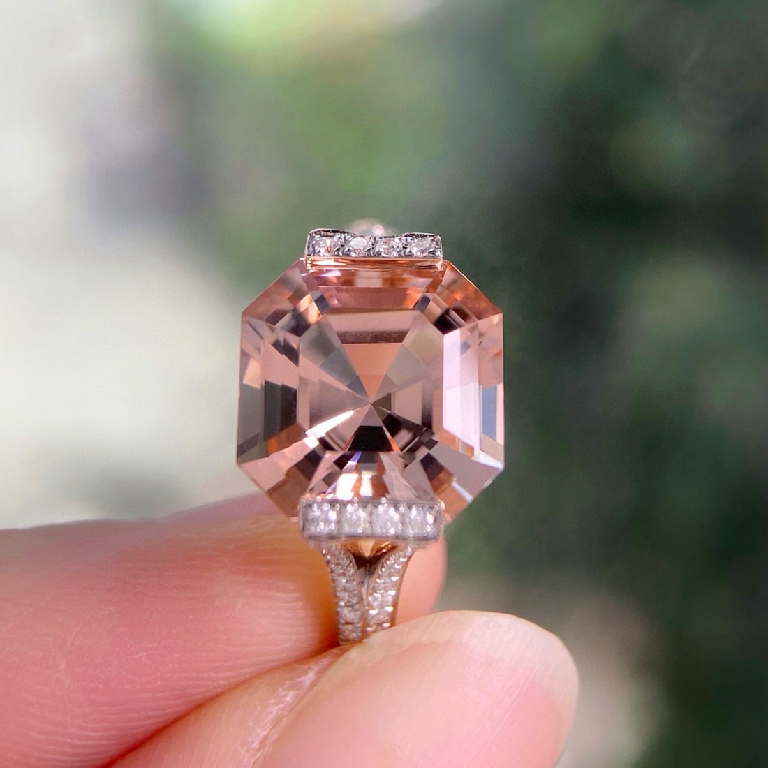 14k Gold 4.34 Ctw Natural Morganite & Diamond Ring - 3