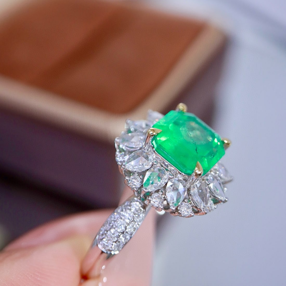 14k Gold 3.67 Ctw Natural Emerald & Diamond Ring - 3