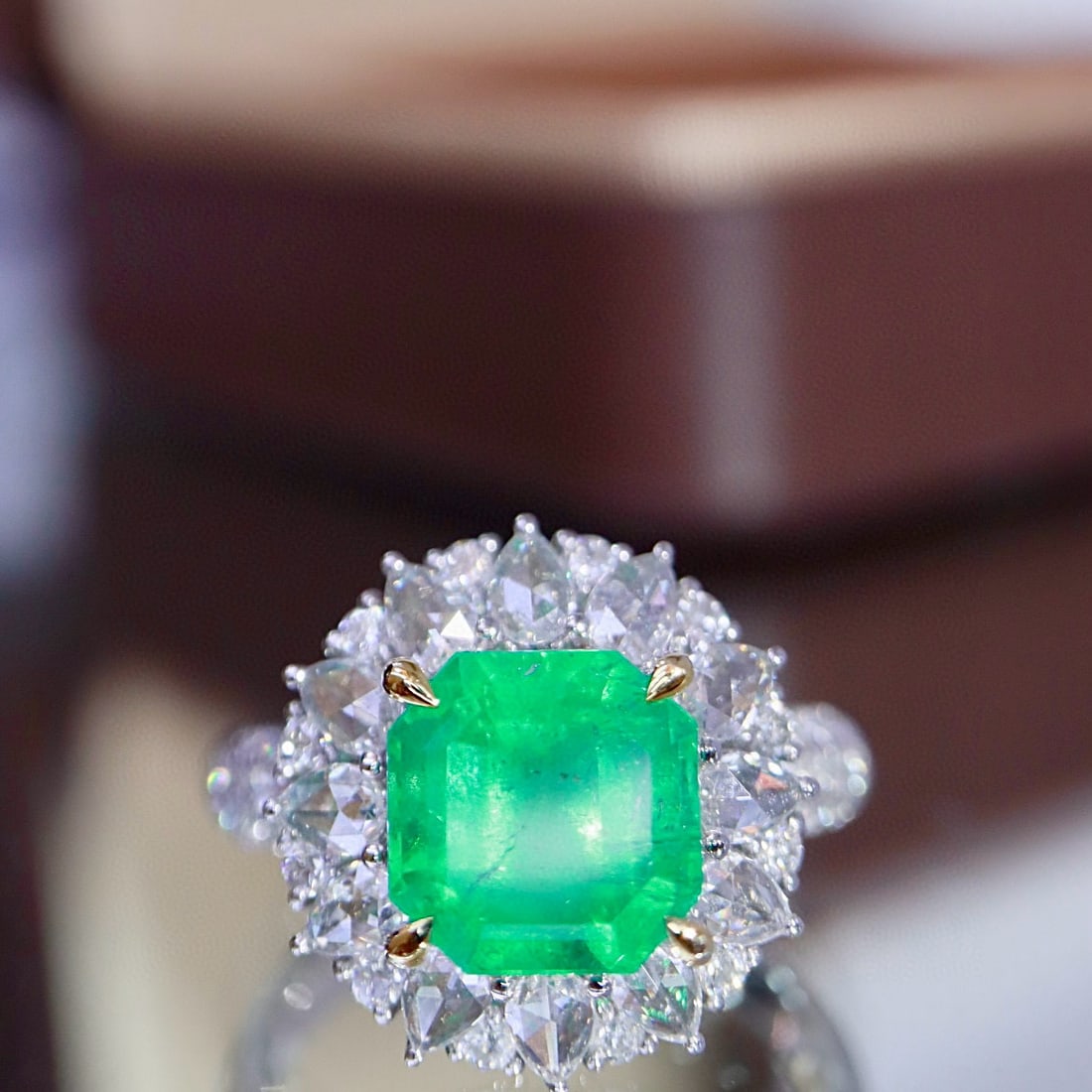14k Gold 3.67 Ctw Natural Emerald & Diamond Ring - 4