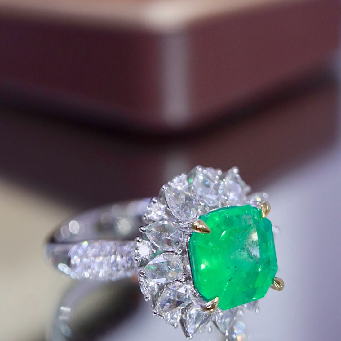 14k Gold 3.67 Ctw Natural Emerald & Diamond Ring - 5