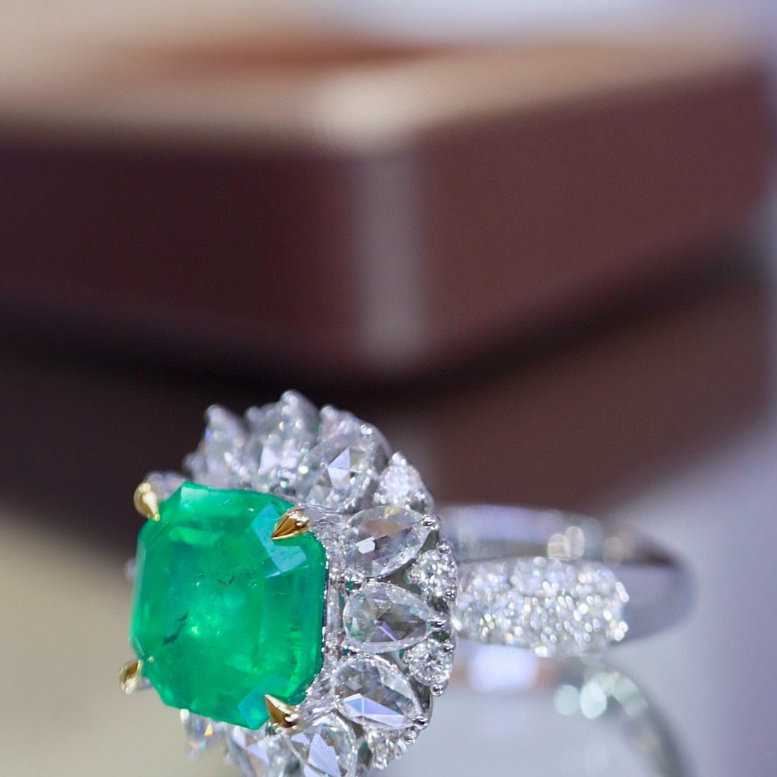 14k Gold 3.67 Ctw Natural Emerald & Diamond Ring - 6