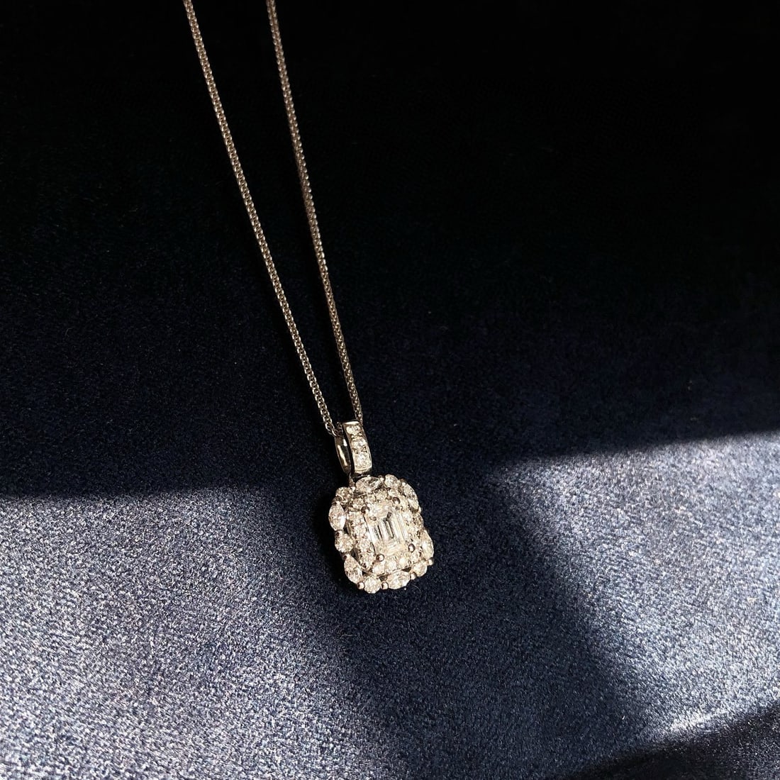 Gia Certified 14k Gold 0.3 Ct Natural F Si2 Emerald Diamond Necklace - 4