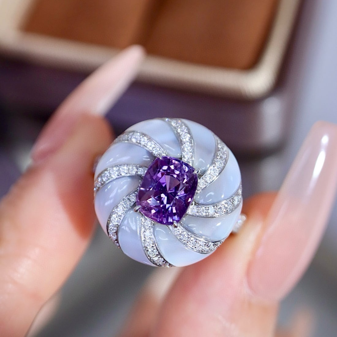 14k Gold 2.60 Ctw Natural Sapphire & Diamond Ring: Ref:231020391 // gold content:14k gold // ring size:7. 25us // // main gemstone:sapphire // shape:cushion // carat weight:2. 15ct // color:purple // treatment:natural // // adjacent gemstone 2 :