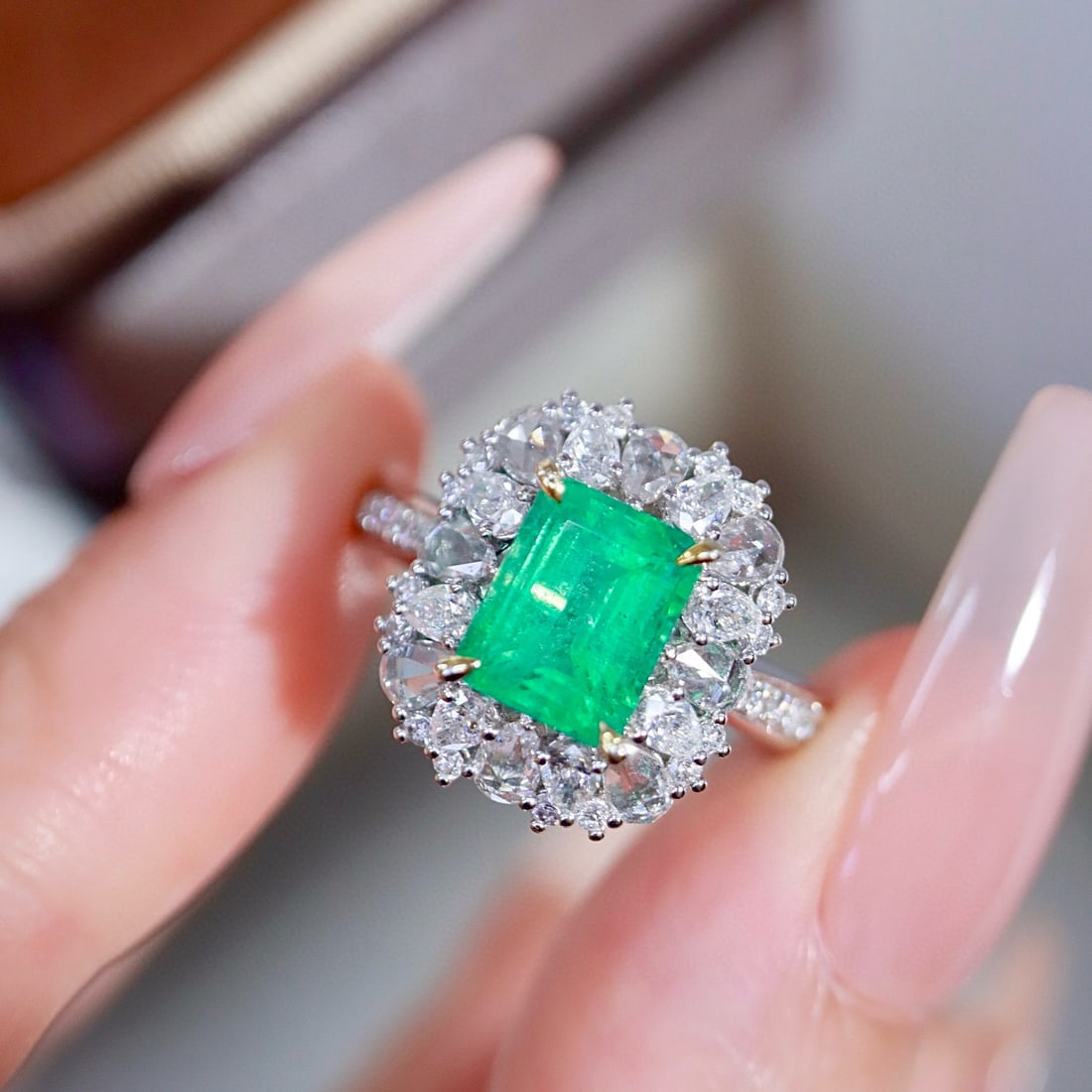 14k Gold 2.61 Ctw Natural Emerald & Diamond Ring - 5