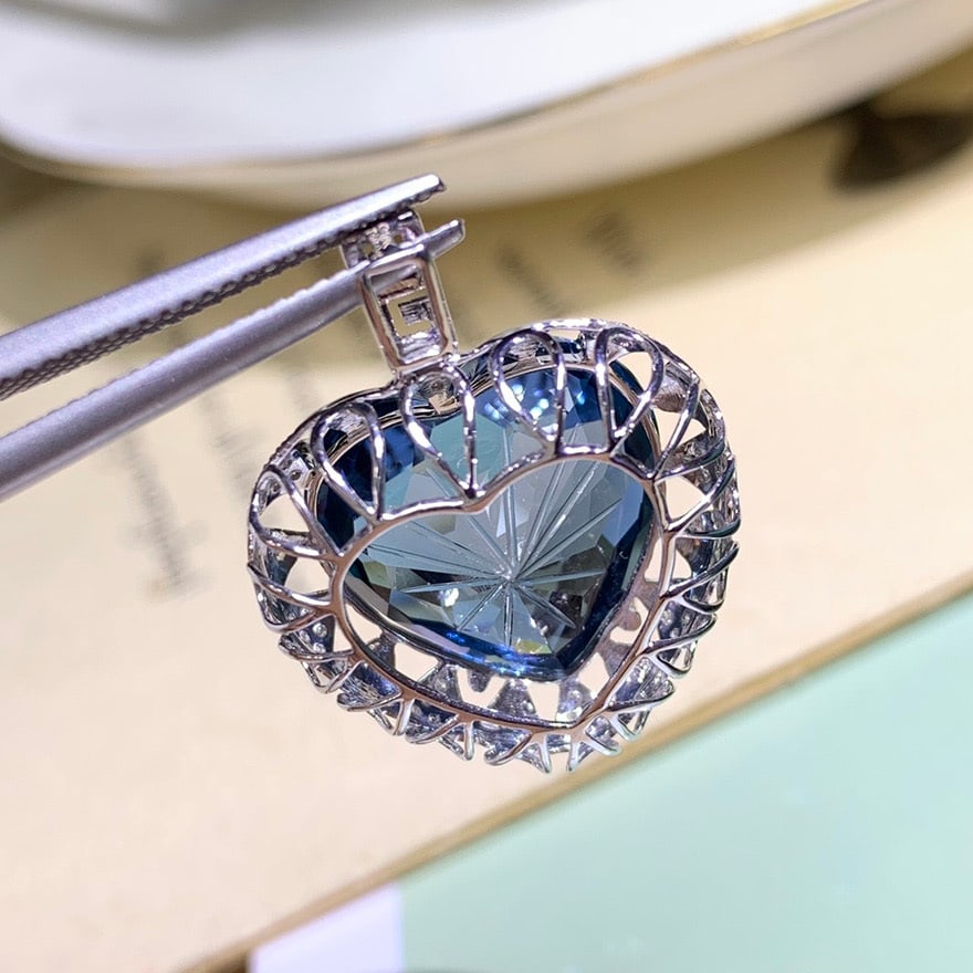 14k Gold 16.1 Ctw Natural Topaz & Diamond Pendant( Without Chain ) - 4