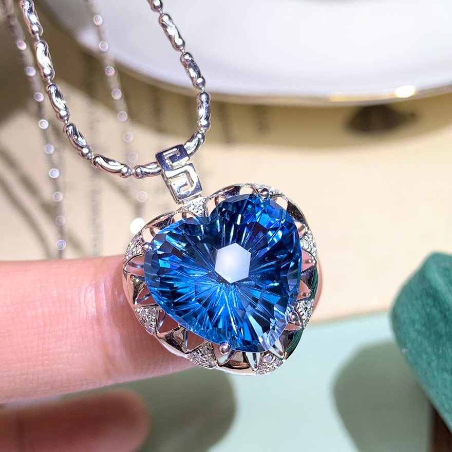 14k Gold 16.1 Ctw Natural Topaz & Diamond Pendant( Without Chain ) - 5