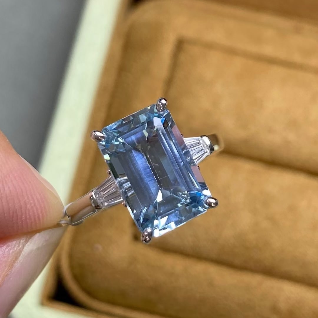 14k Gold 3.64 Ctw Natural Aquamarine & Diamond Ring - 2
