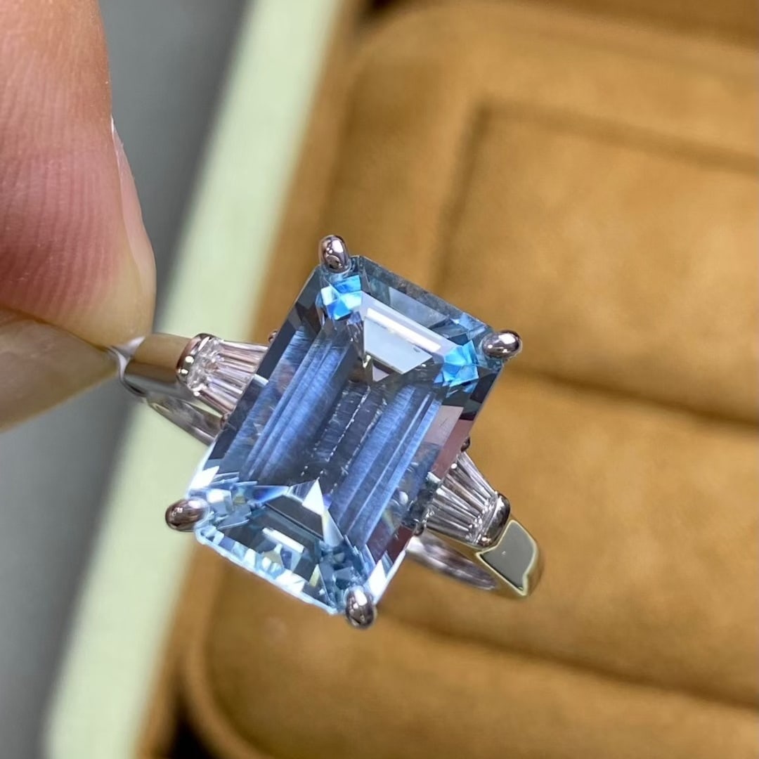 14k Gold 3.64 Ctw Natural Aquamarine & Diamond Ring - 4