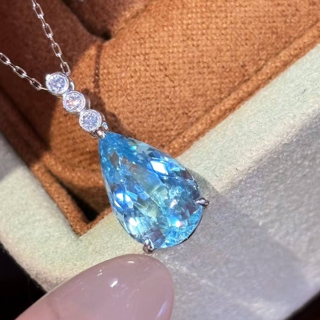 14k Gold 3.75 Ct Natural Aquamarine & Diamond Pendant( Without Chain ) - 2
