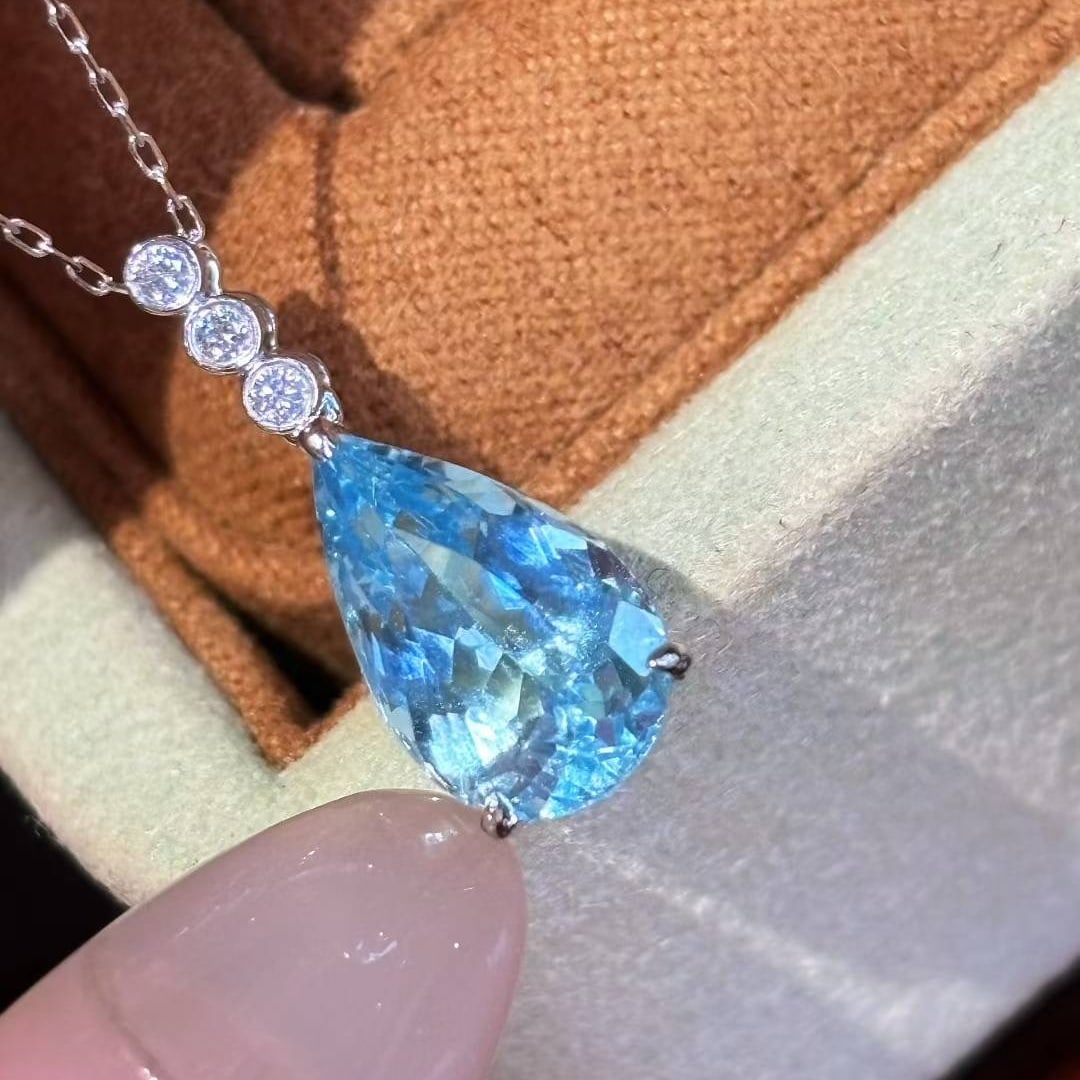 14k Gold 3.75 Ct Natural Aquamarine & Diamond Pendant( Without Chain ) - 3