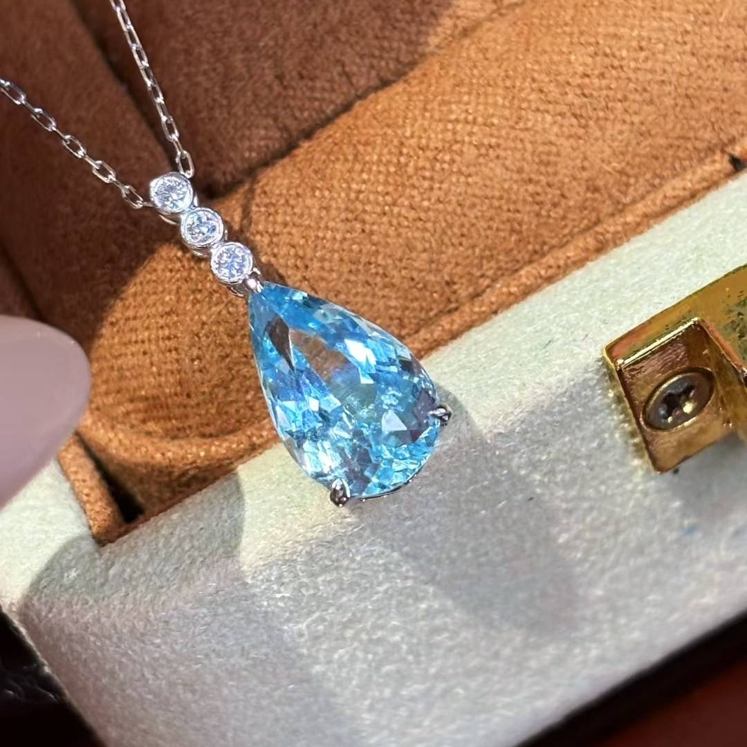 14k Gold 3.75 Ct Natural Aquamarine & Diamond Pendant( Without Chain ) - 5