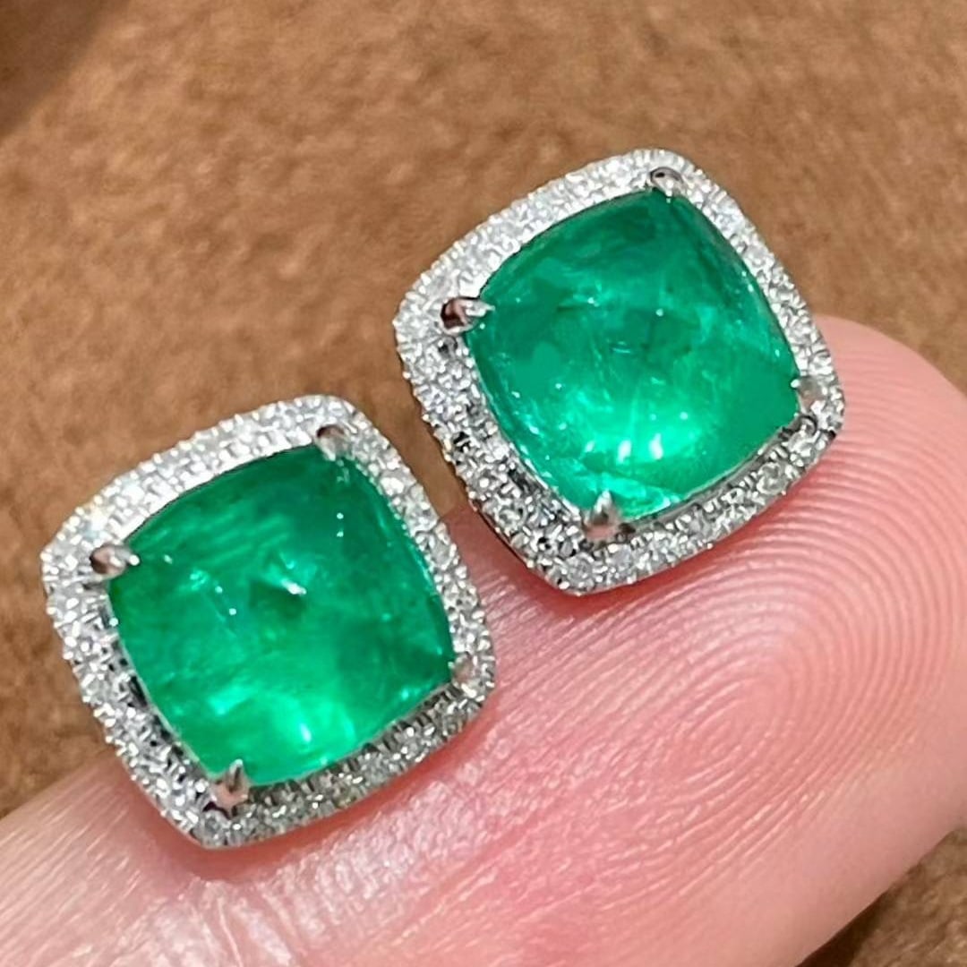 14k Gold 2.7 Ct Vivid Green Natural Emerald & Diamond Earrings - 3