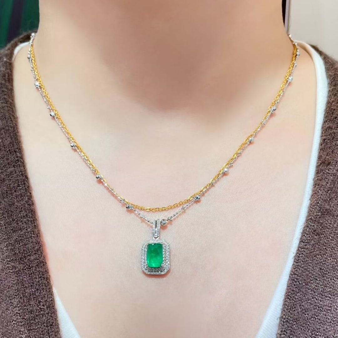 14k Gold 1.5 Ct Vivid Green Natural Emerald & Diamond Pendant( Without Chain ) - 4