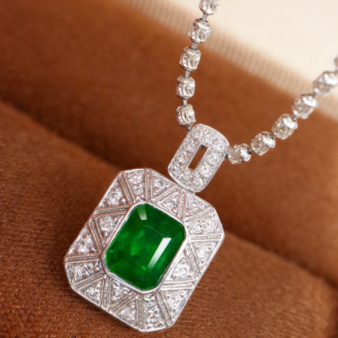 14k Gold 1.01 Ctw Vivid Green Natural Emerald & Diamond Pendant( Without Chain ) - 2