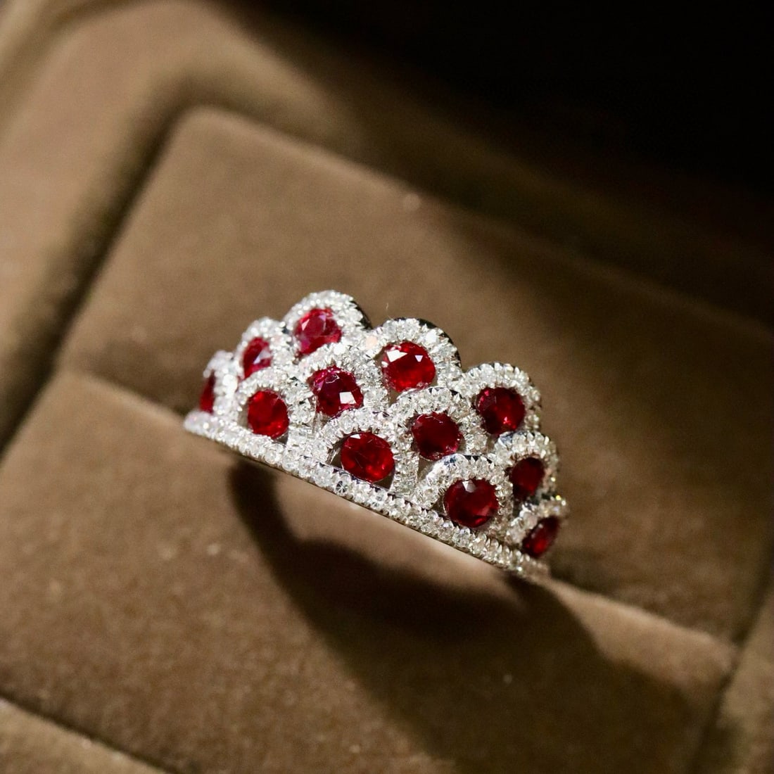 14k Gold 1.66 Ctw Natural Ruby & Diamond Ring: Ref:231029009 // gold content:14k gold // ring size:7. 25us // // main gemstone:ruby // shape:round // carat weight:1. 2ct // color:red // treatment:natural // cut grade:g // // adjacent gemstone 2 :