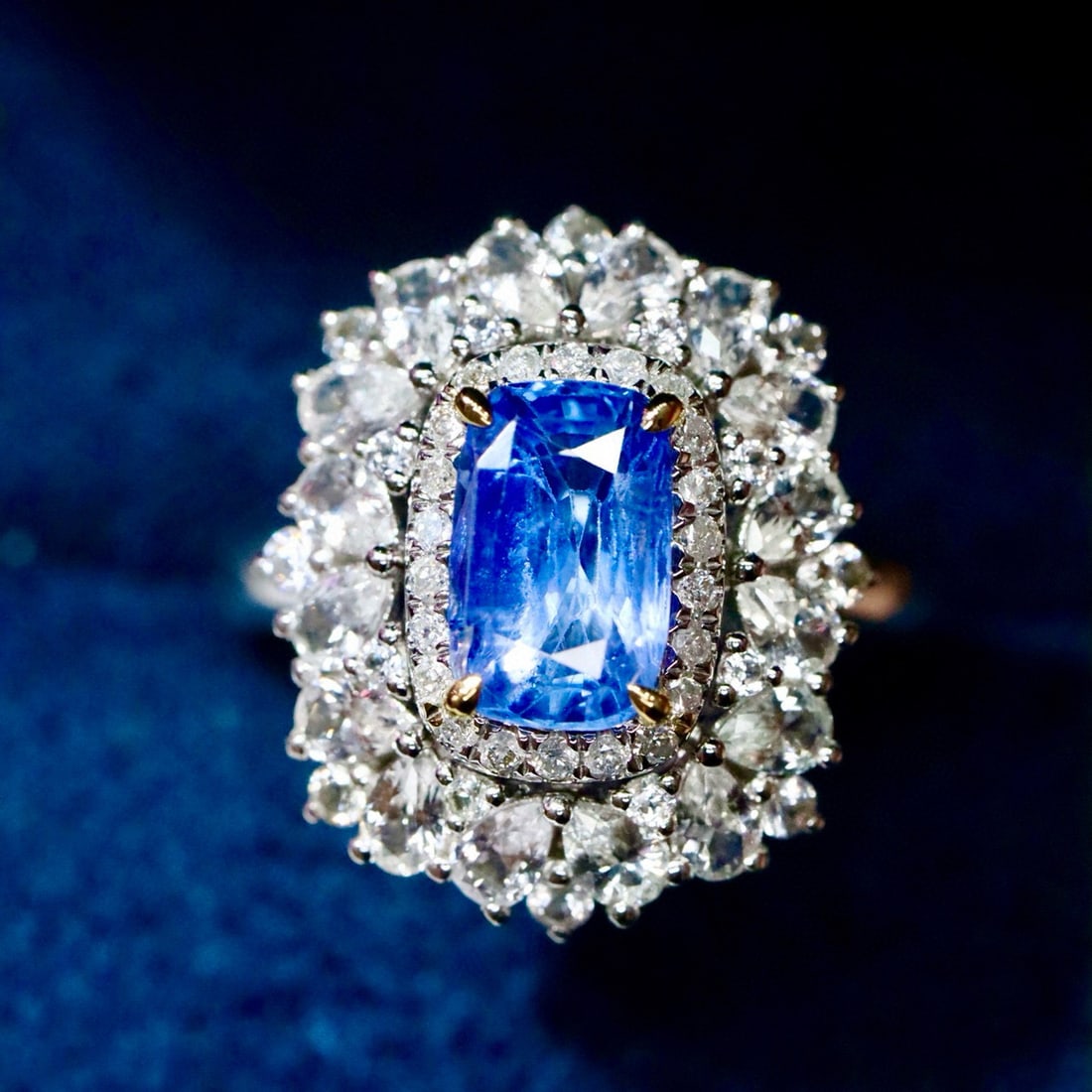 14k Gold 1.44 Ctw Natural Sapphire & Diamond Ring: Ref:231029012 // gold content:14k gold // ring size:7. 25us // // main gemstone:sapphire // shape:cushion // carat weight:1. 33ct // color:blue // treatment:natural // // adjacent gemstone 2 :