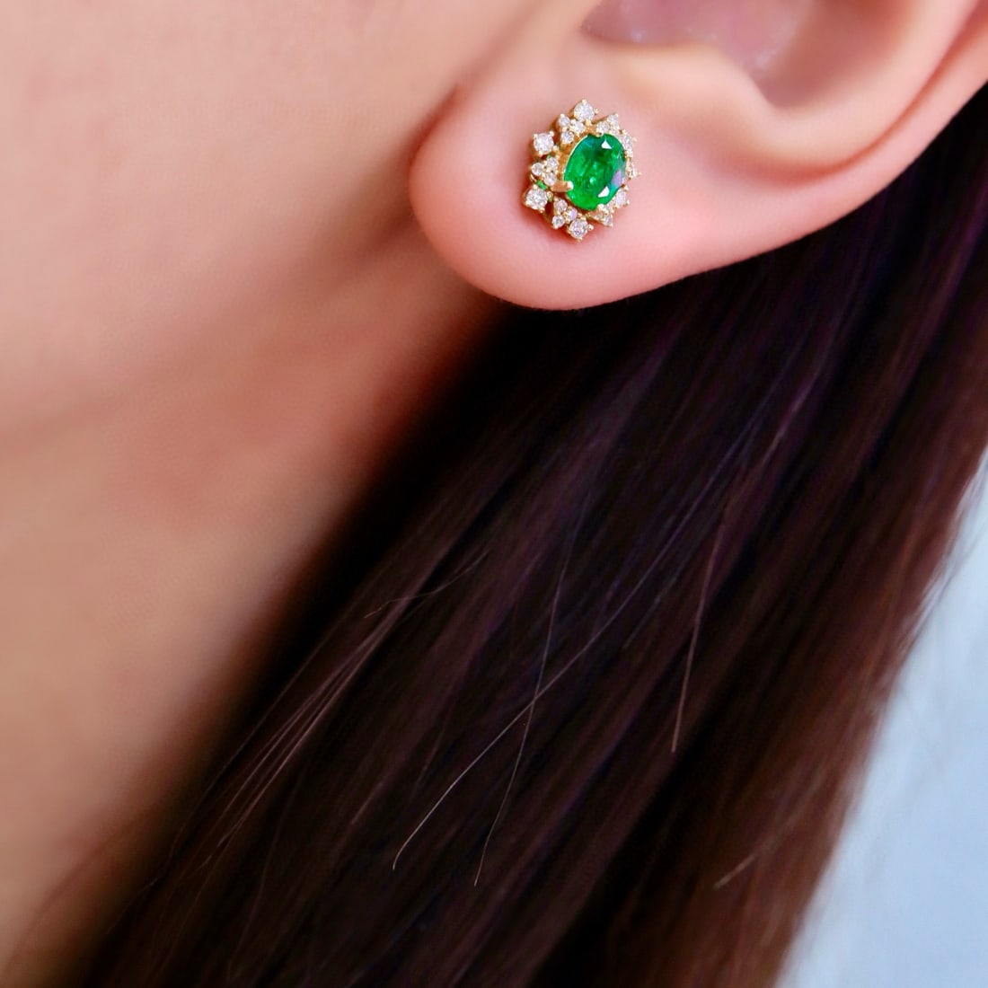 14k Gold 1.07 Ctw Natural Emerald & Diamond Earrings - 2