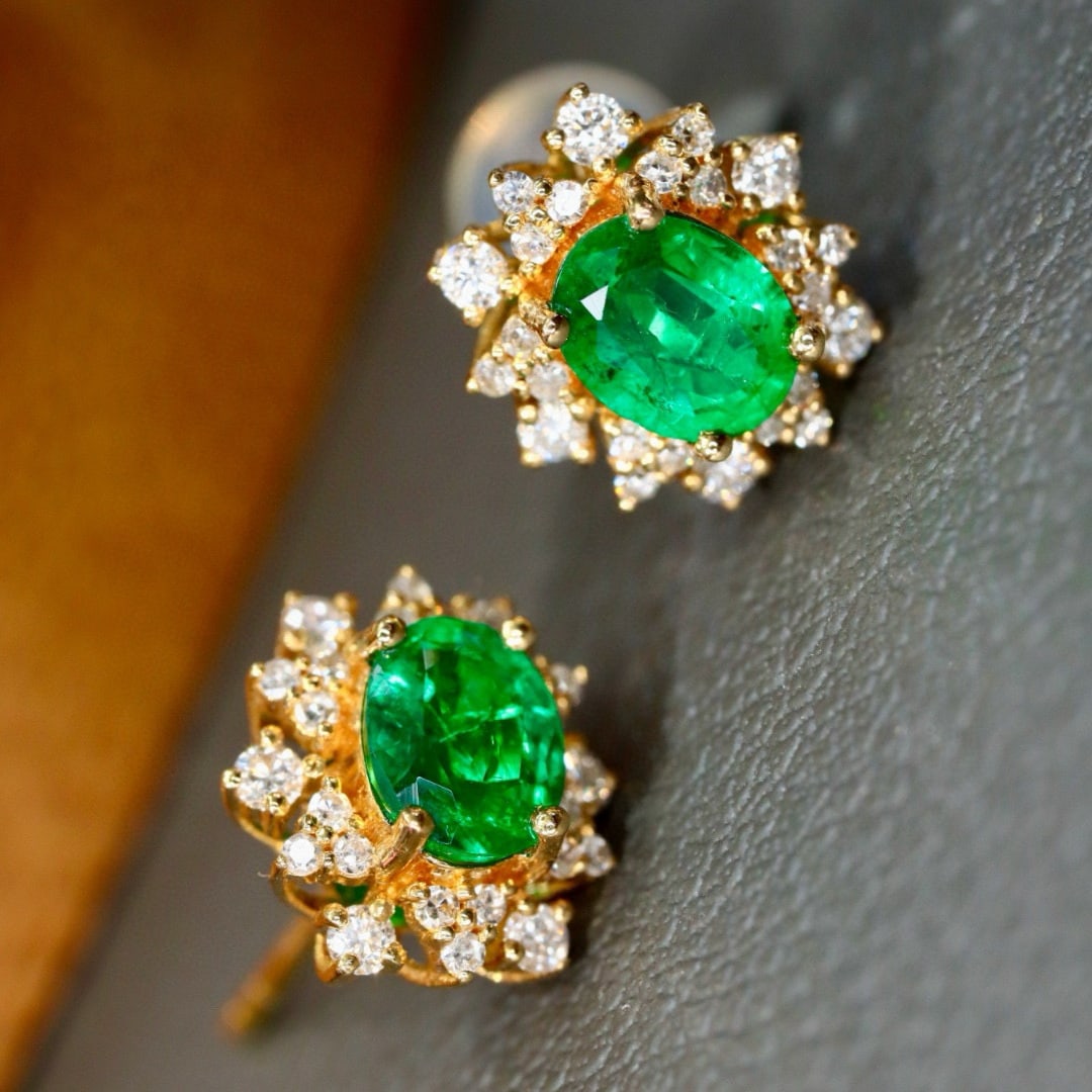 14k Gold 1.07 Ctw Natural Emerald & Diamond Earrings - 4