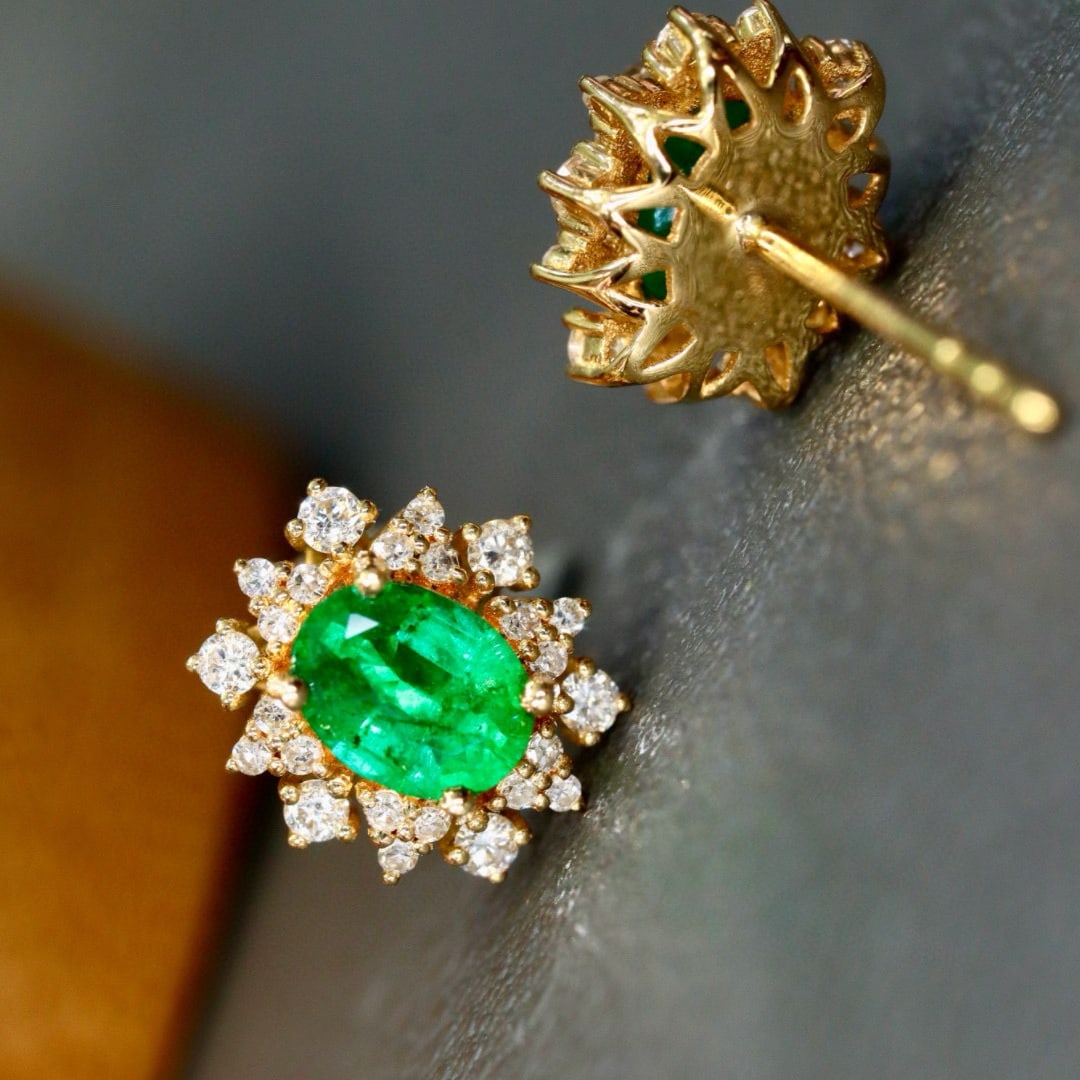 14k Gold 1.07 Ctw Natural Emerald & Diamond Earrings - 5