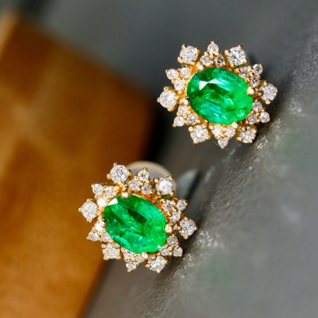 14k Gold 1.07 Ctw Natural Emerald & Diamond Earrings - 6