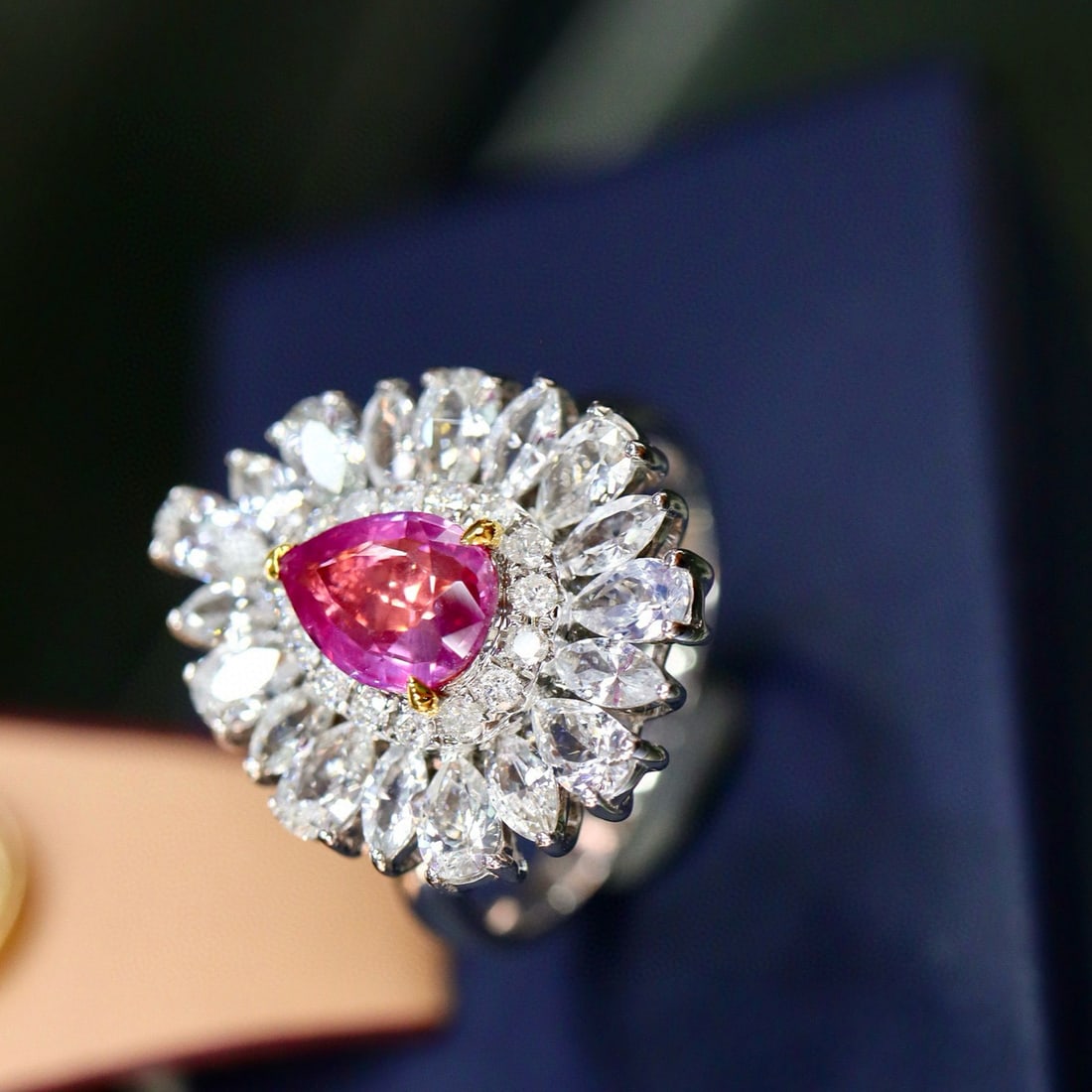 14k Gold 1.20 Ctw Natural Padparadscha Sapphire & Diamond Ring - 2