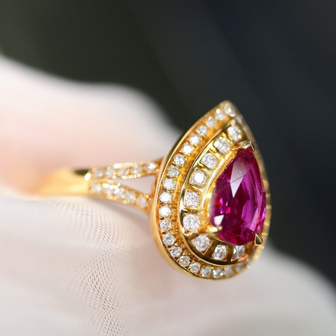 14k Gold 1.18 Ctw Natural Ruby & Diamond Ring - 2