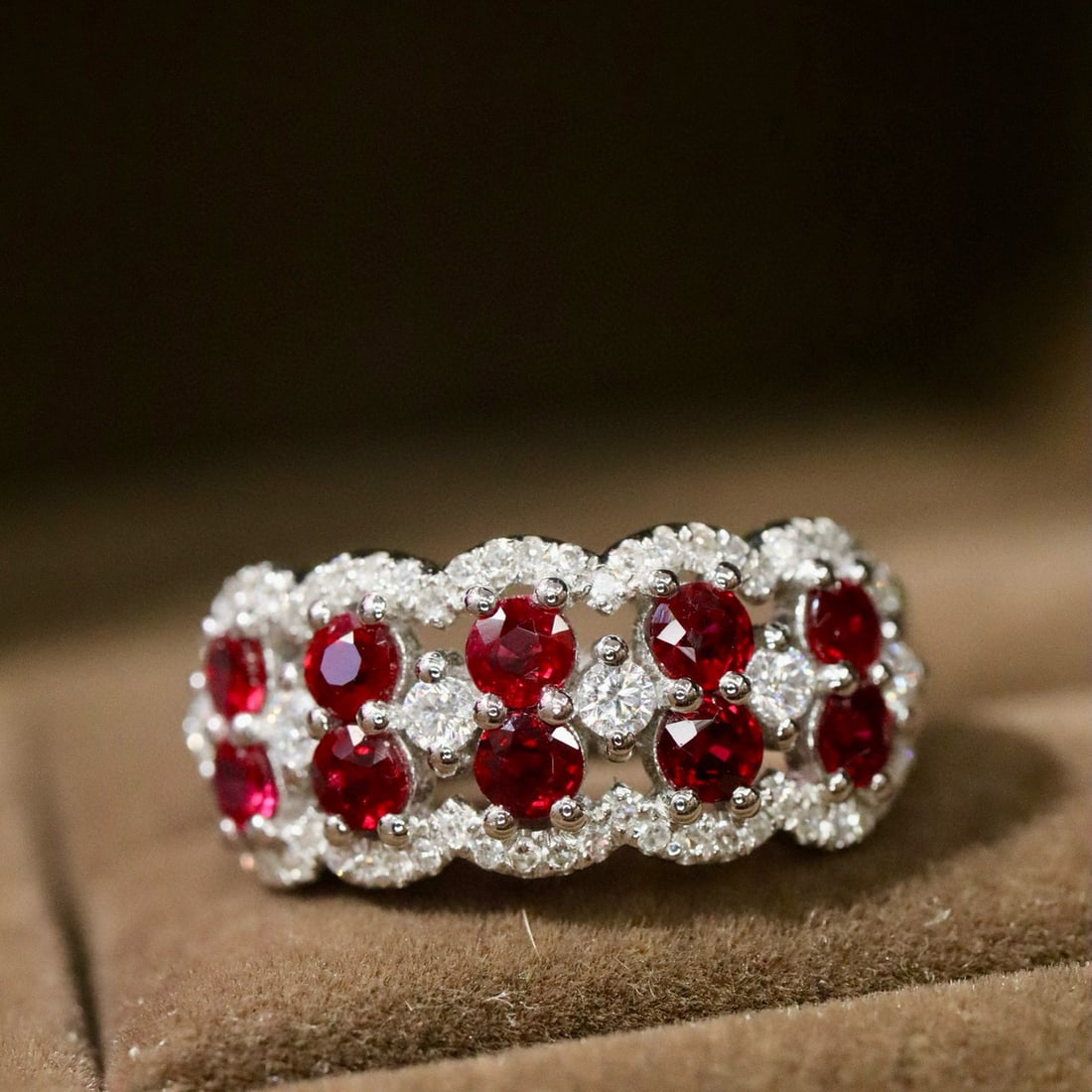 14k Gold 1.29 Ctw Natural Ruby & Diamond Ring: Ref:231029037 // gold content:14k gold // ring size:7. 25us // // main gemstone:ruby // shape:round // carat weight:1. 06ct // color:red // treatment:natural // cut grade:g // // adjacent gemstone 2