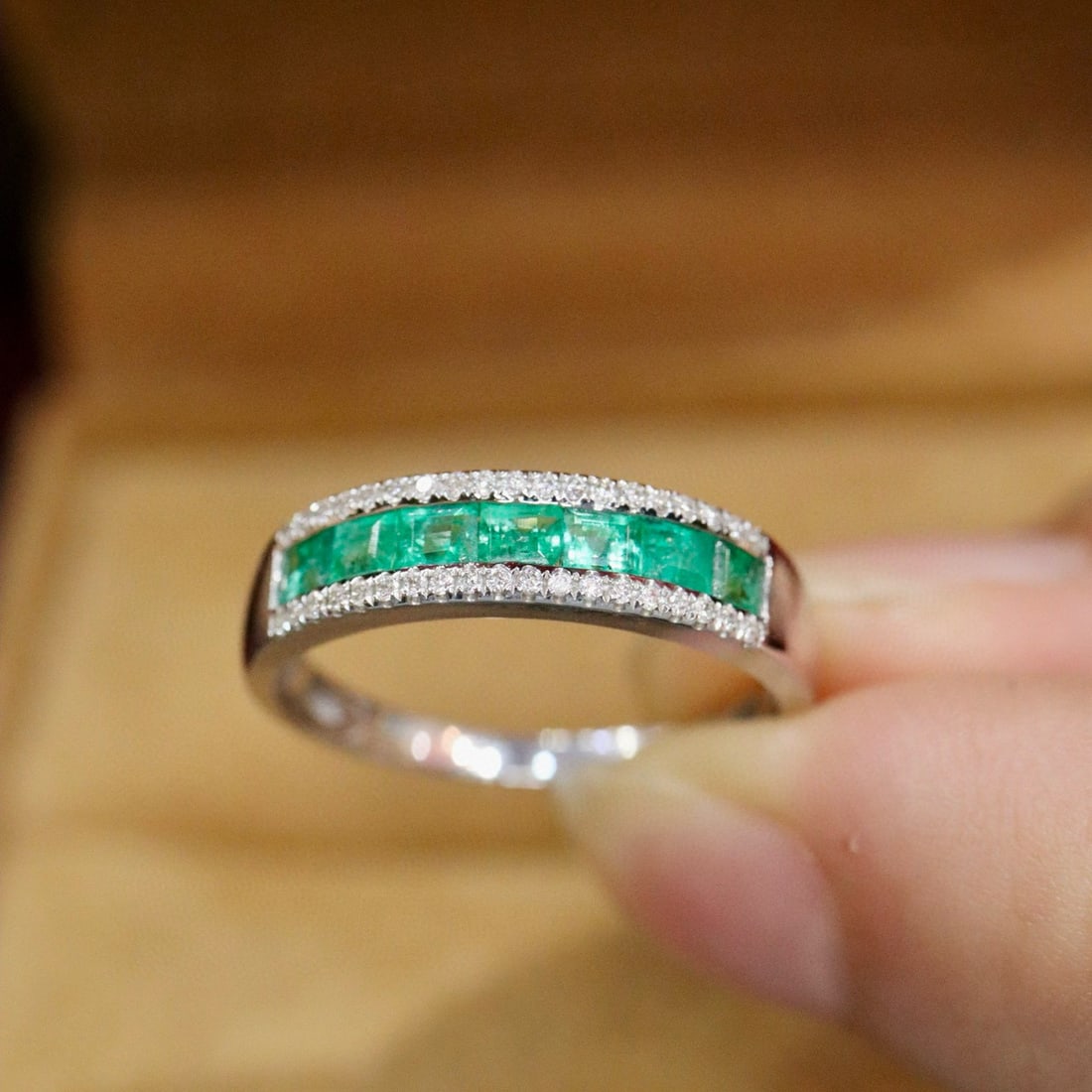 14k Gold 0.71 Ctw Natural Emerald & Diamond Ring - 4