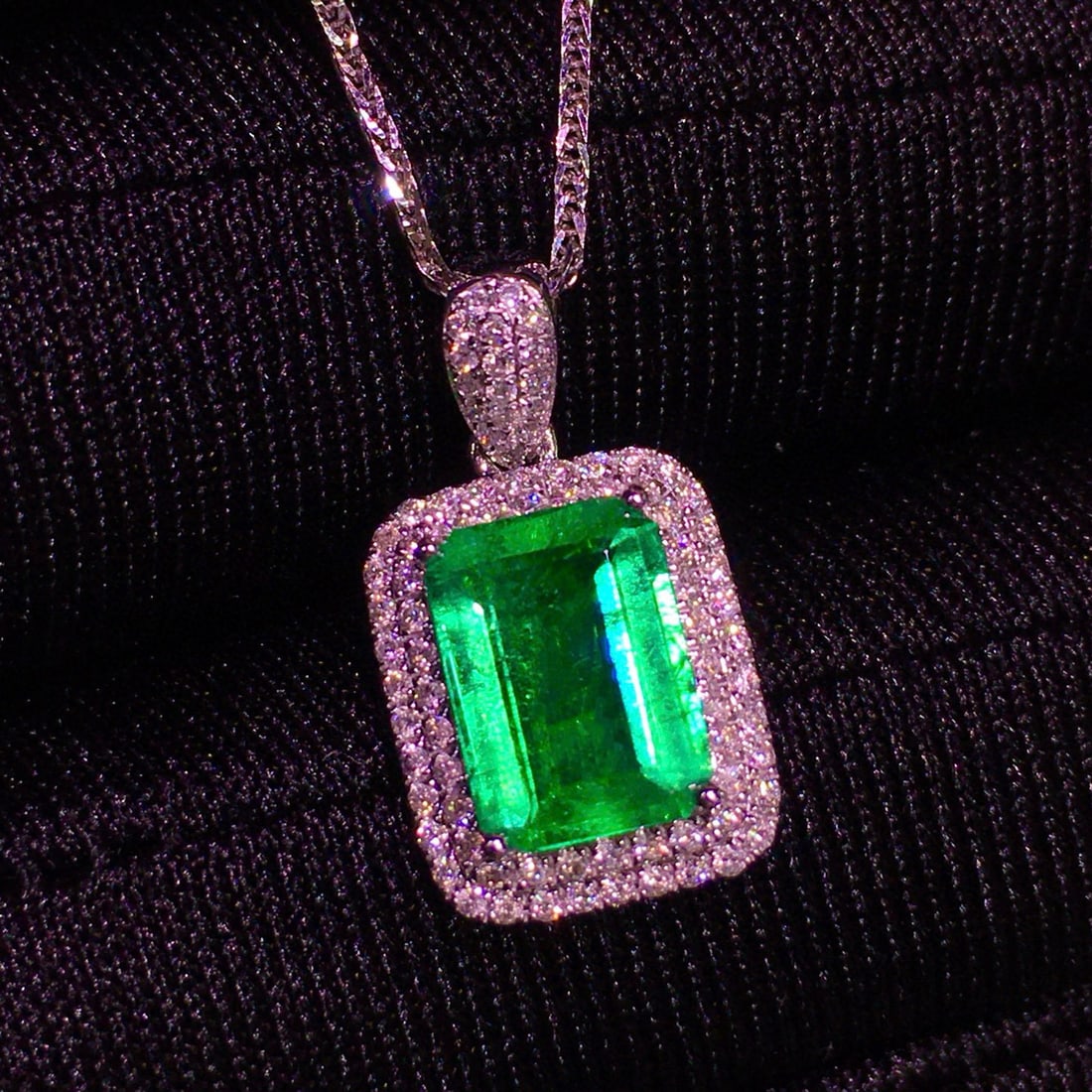14k Gold 1.62 Ct Natural Emerald & Diamond Pendant( Without Chain ) - 3