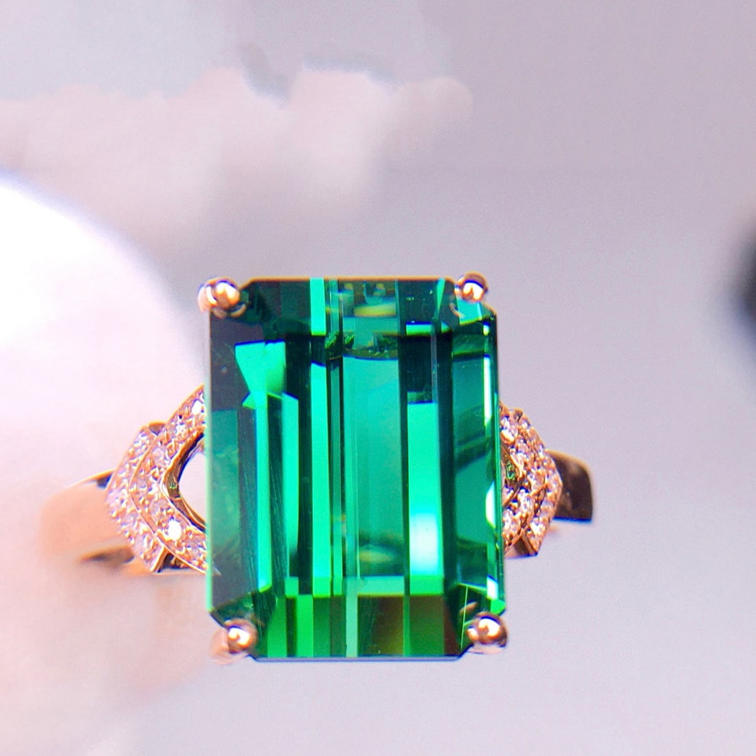 14k Gold 5.28 Ct Natural Tourmaline & Diamond Ring: Ref:231029054 // gold content:14k gold // ring size:7. 25us // // main gemstone:tourmaline // shape:octagonal // carat weight:5. 28ct // color:green // treatment:natural // // adjacent gemstone 2 :
