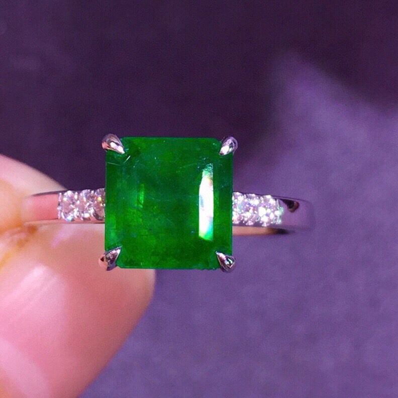 14k Gold 2.18 Ct Natural Emerald & Diamond Ring - 4