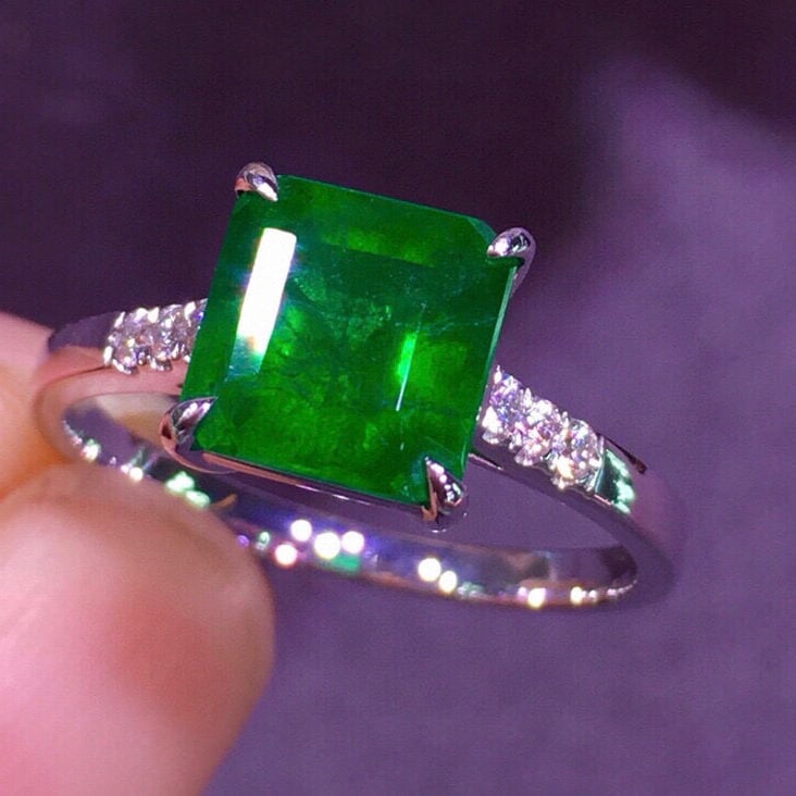 14k Gold 2.18 Ct Natural Emerald & Diamond Ring - 6