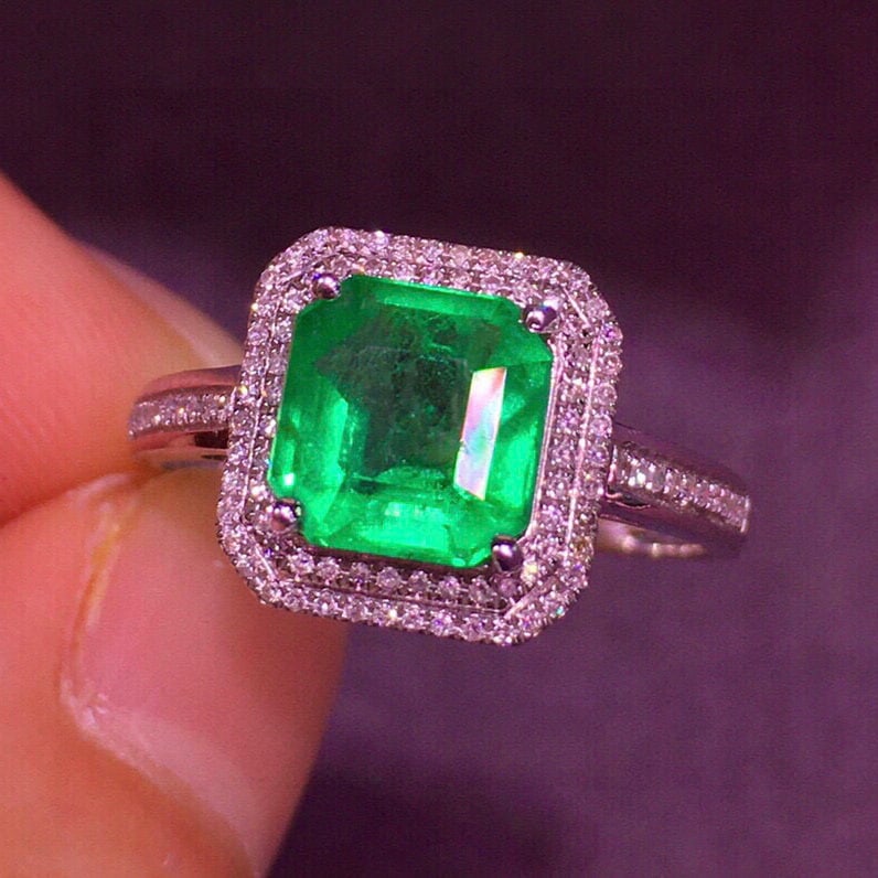 14k Gold 1.9 Ct Natural Emerald & Diamond Ring - 5
