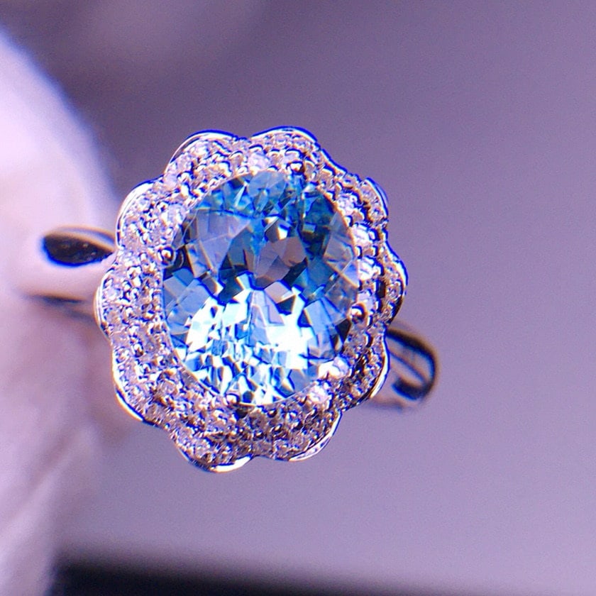 14k Gold 2.6 Ct Natural Aquamarine & Diamond Ring - 3