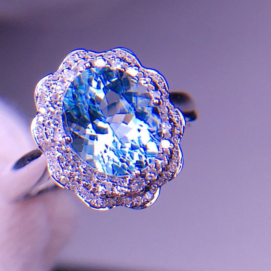 14k Gold 2.6 Ct Natural Aquamarine & Diamond Ring - 4
