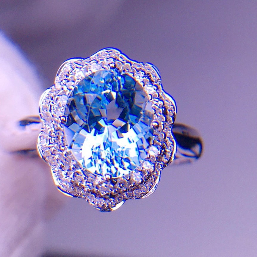 14k Gold 2.6 Ct Natural Aquamarine & Diamond Ring - 6