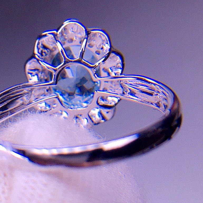 14k Gold 2.6 Ct Natural Aquamarine & Diamond Ring - 7