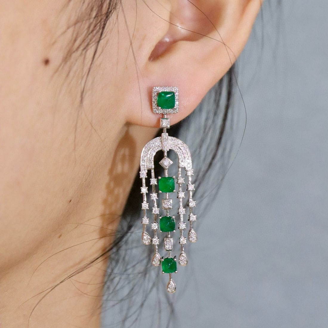14k Gold 3.70 Ctw Natural Emerald & Diamond Earrings - 4