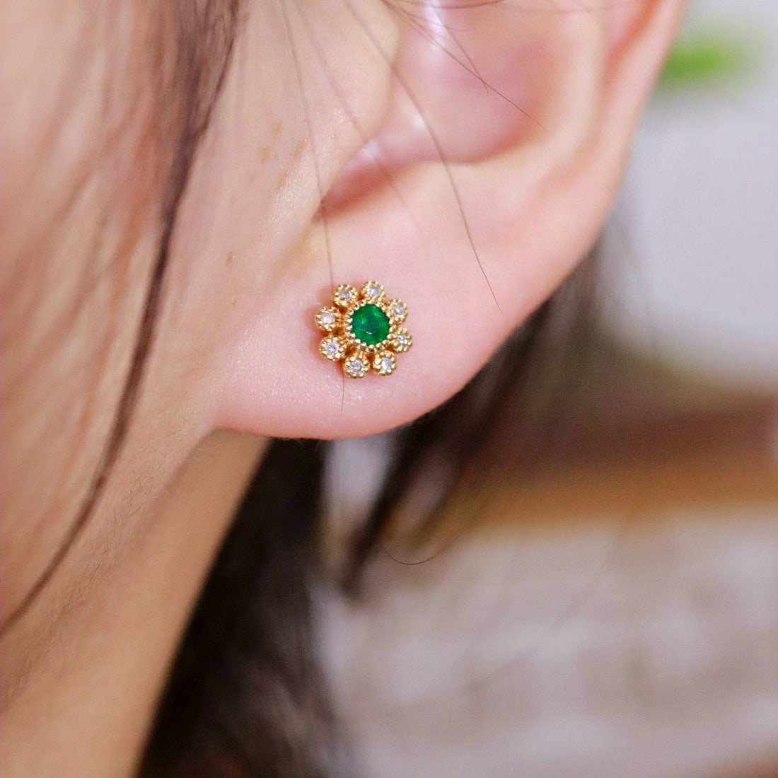 14k Gold 0.29 Ctw Natural Emerald & Diamond Earrings - 3