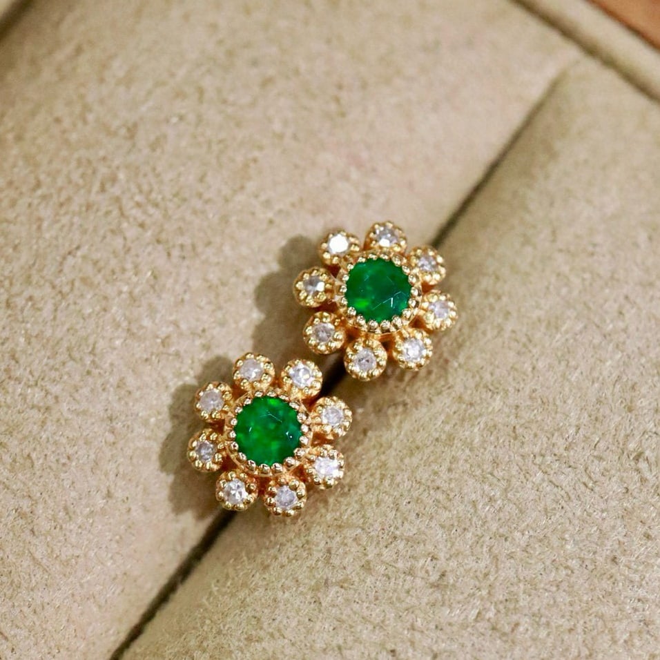 14k Gold 0.29 Ctw Natural Emerald & Diamond Earrings - 5