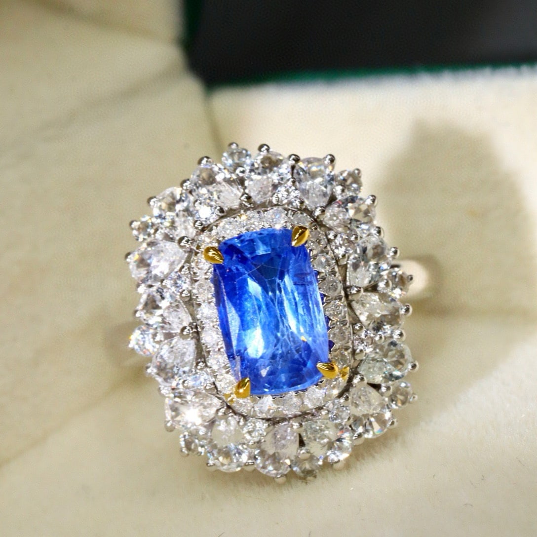 14k Gold 1.44 Ctw Natural Sapphire & Diamond Ring: Ref:231029093 // gold content:14k gold // ring size:7. 25us // // main gemstone:sapphire // shape:cushion // carat weight:1. 33ct // color:blue // treatment:natural // // adjacent gemstone 2 :