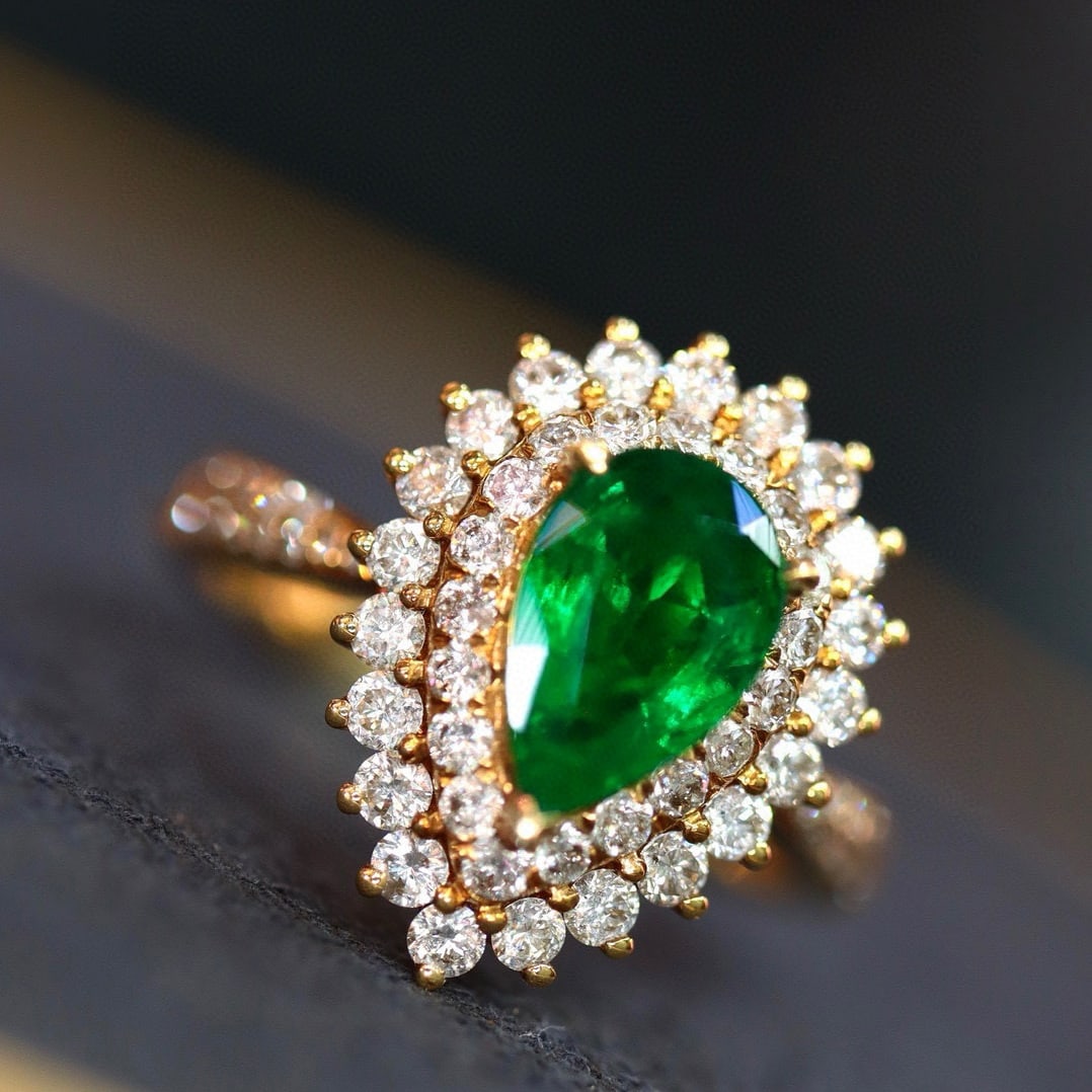 14k Gold 2.37 Ctw Natural Emerald & Diamond Ring - 2