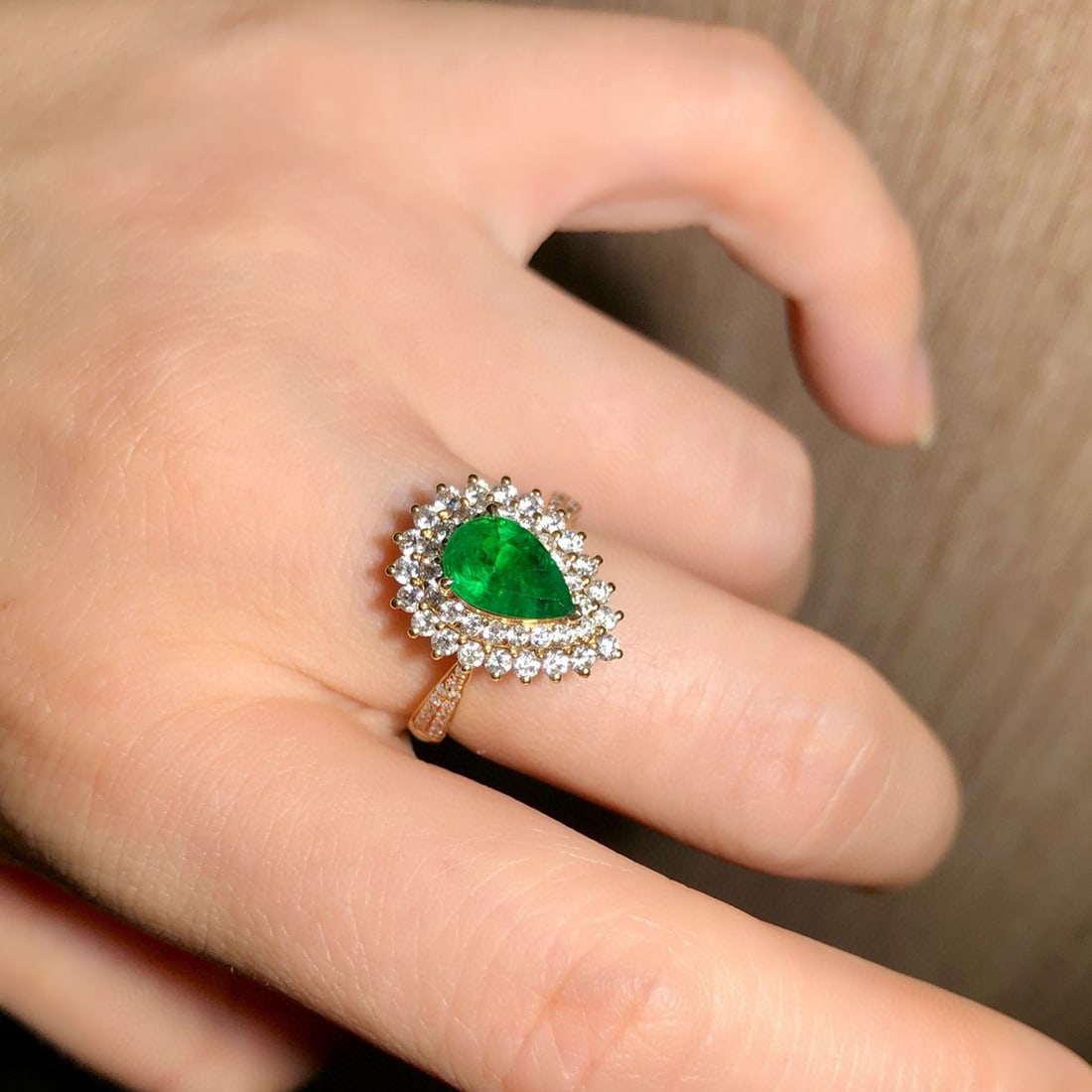 14k Gold 2.37 Ctw Natural Emerald & Diamond Ring - 3